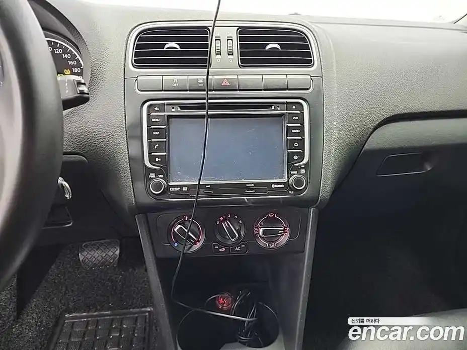 Volkswagen Polo 2014 1.6 гидро в Москве № 1139173, фото 10