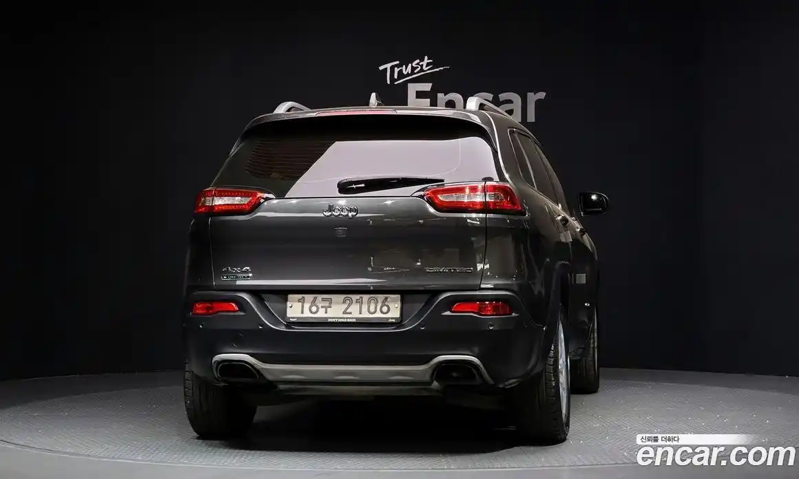 Jeep Cherokee 2014 2.0 гидро в Москве № 1139250, фото 4