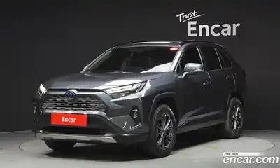 Toyota RAV4, 2023