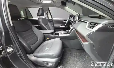 Toyota RAV4 2023 2.5 гидро в Москве № 1139353, миниатюра 11