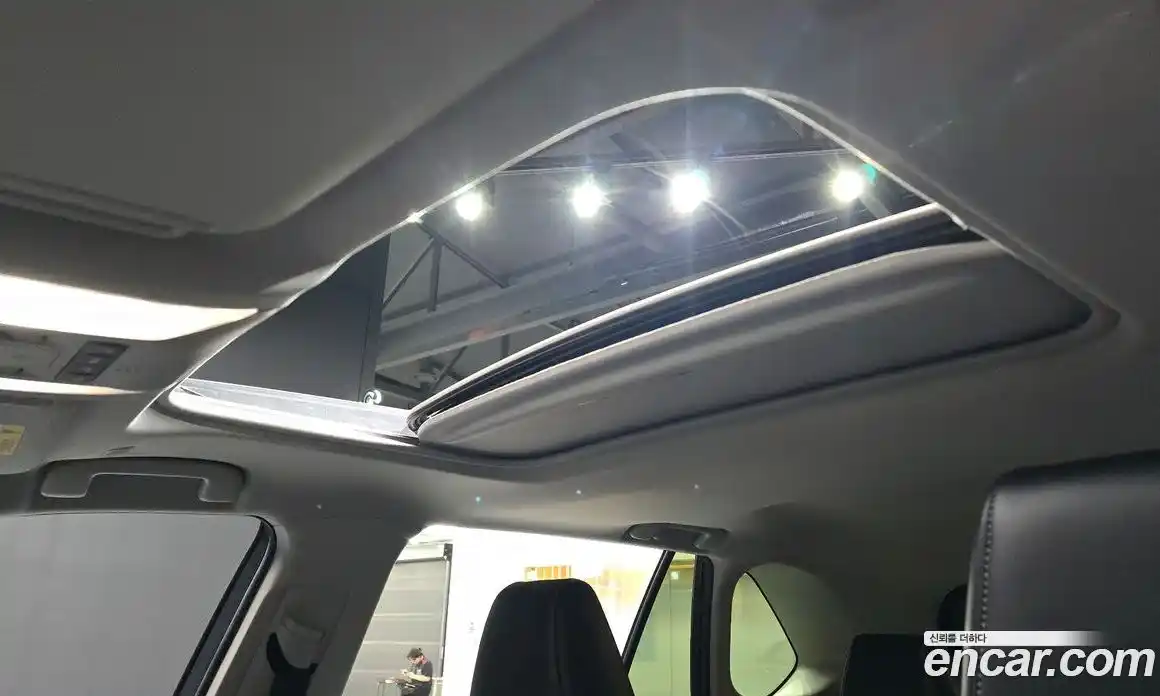 Toyota RAV4 2023 2.5 гидро в Москве № 1139353, фото 18