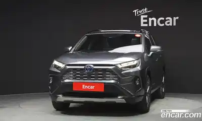 Toyota RAV4 2023 2.5 гидро в Москве № 1139353, миниатюра 3