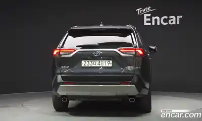 Toyota RAV4 2023 2.5 гидро в Москве № 1139353, миниатюра 4