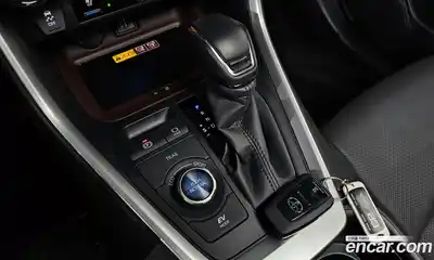 Toyota RAV4 2024 2.5 гидро в Москве № 1139367, миниатюра 9