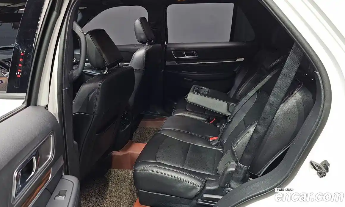 Ford Explorer 2019 2.3 гидро в Москве № 1139545, фото 12