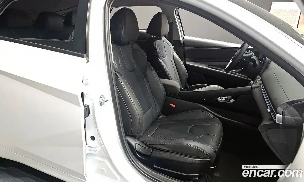 Hyundai Avante 2025 1.6 гидро в Москве № 1141372, фото 12