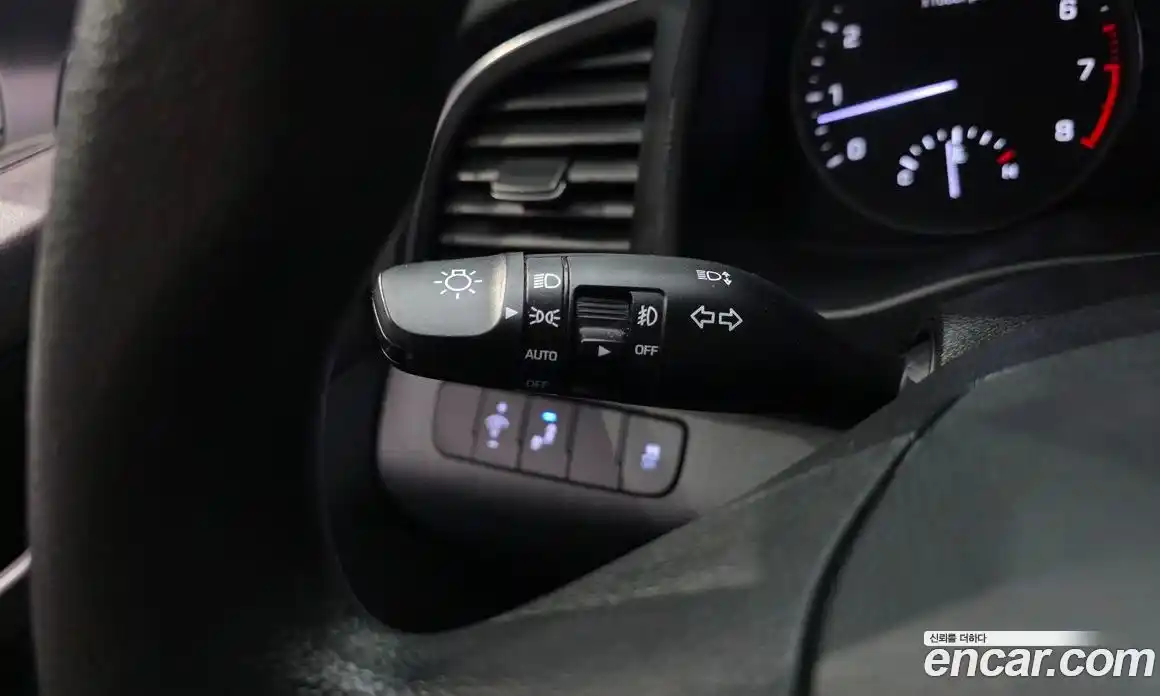 Hyundai Avante 2018 1.6 гидро в Москве № 1142792, фото 18