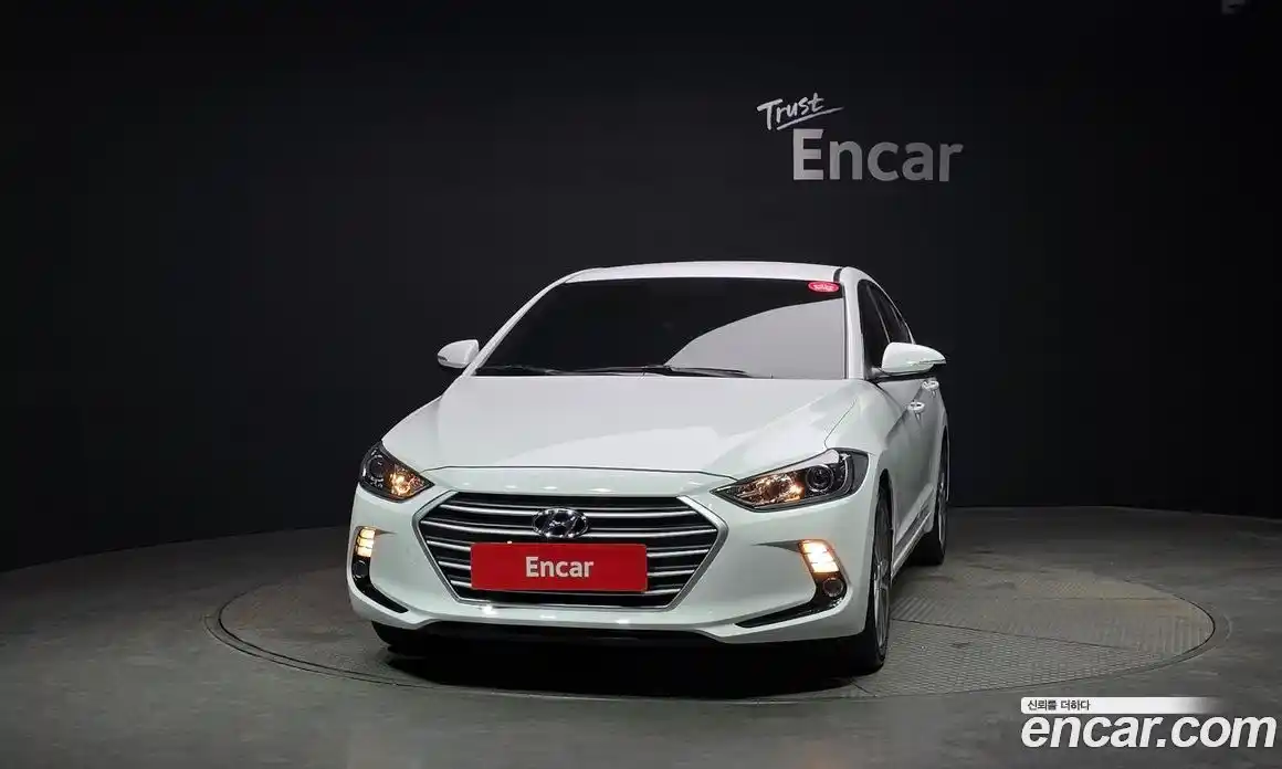 Hyundai Avante 2018 1.6 гидро в Москве № 1142792, фото 3