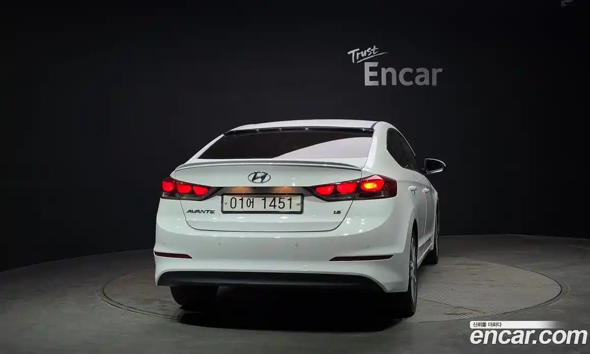 Hyundai Avante 2018 1.6 гидро в Москве № 1142792, фото 4