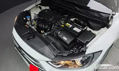 Hyundai Avante 2018 1.6 гидро в Москве № 1142792, миниатюра 6