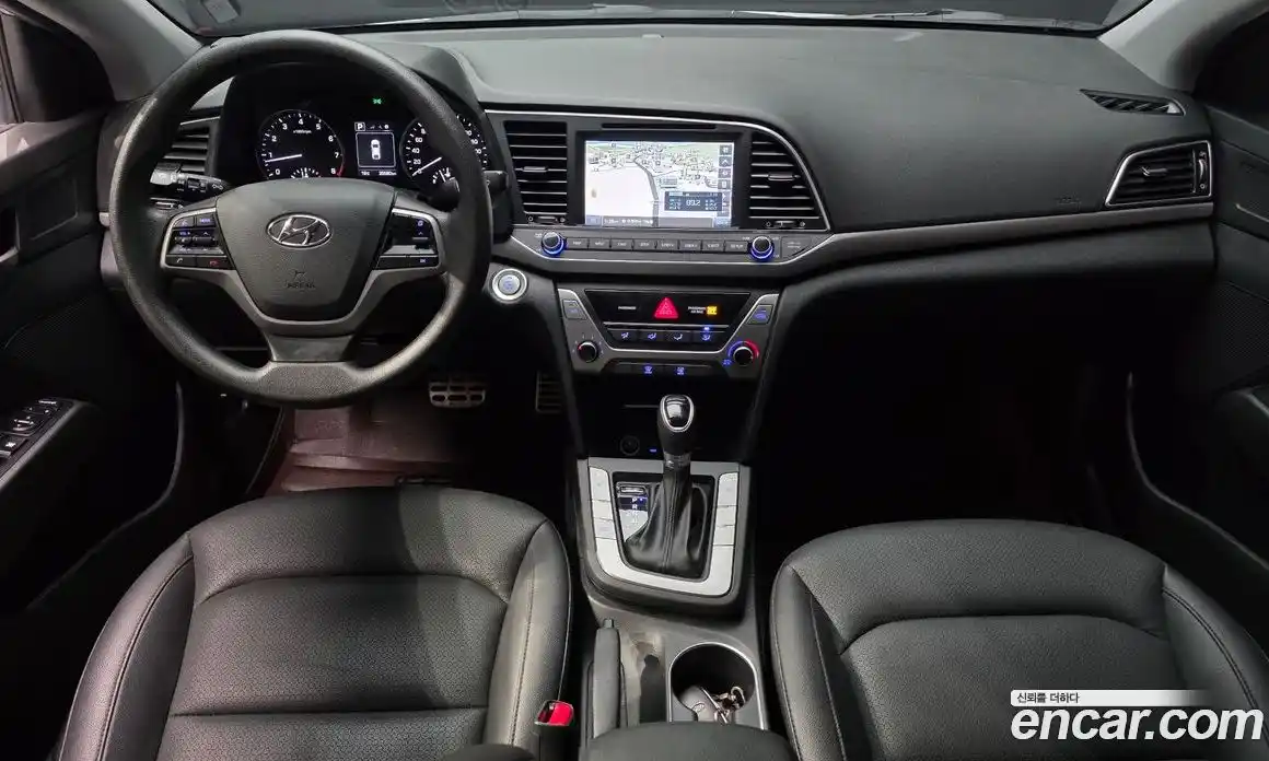 Hyundai Avante 2018 1.6 гидро в Москве № 1142792, фото 7