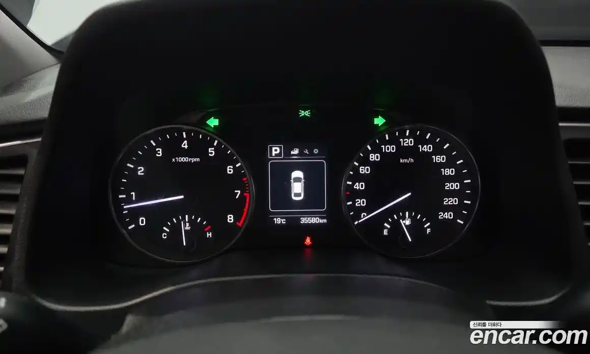 Hyundai Avante 2018 1.6 гидро в Москве № 1142792, фото 8