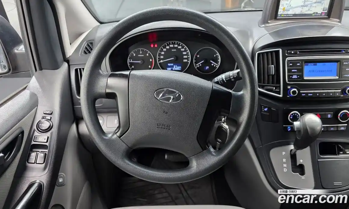 Hyundai Starex 2017 2.5 Автомат в Москве № 1142812, фото 12