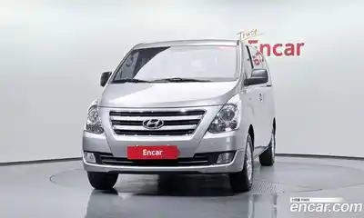 Hyundai Starex 2017 2.5 Автомат в Москве № 1142812, миниатюра 2