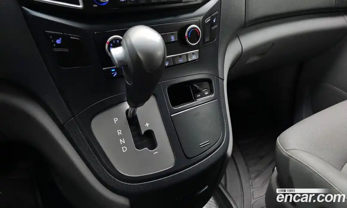 Hyundai Starex 2017 2.5 Автомат в Москве № 1142812, фото 8