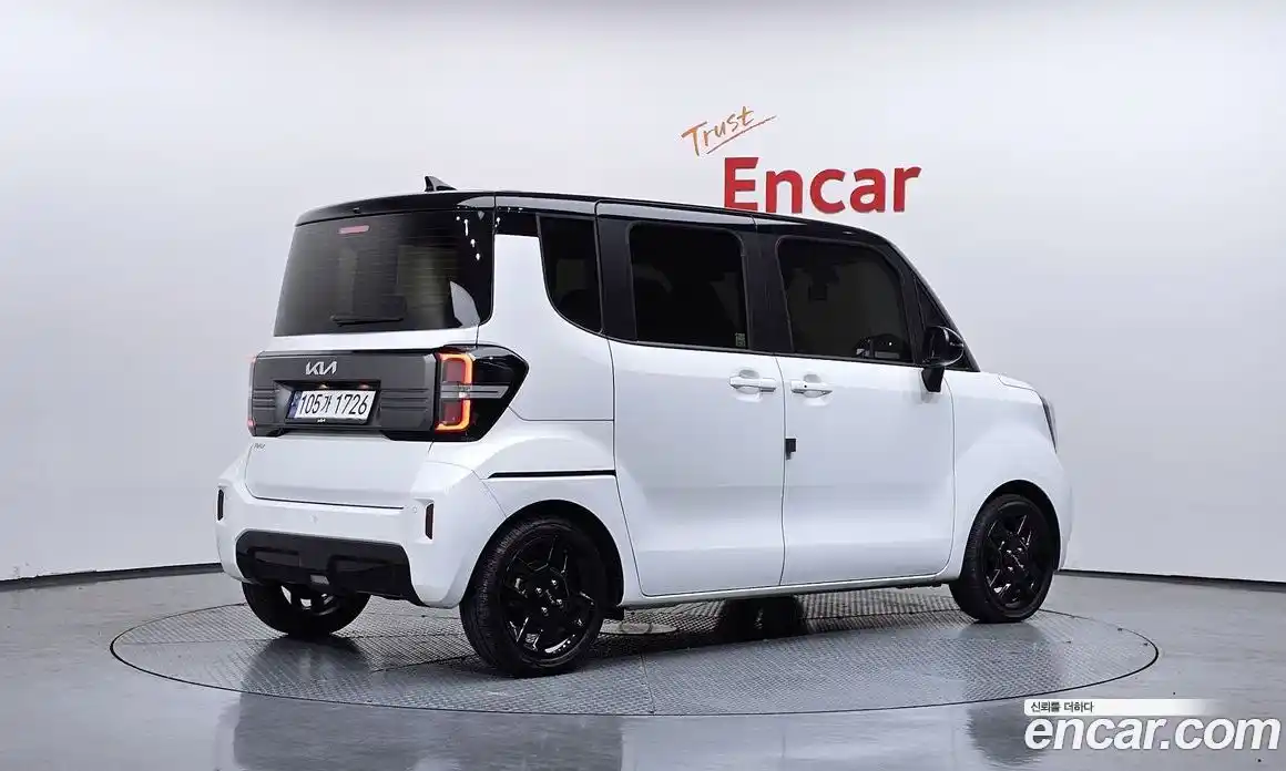 Kia Ray 2023 1.0 Автомат в Москве № 1142988, фото 2