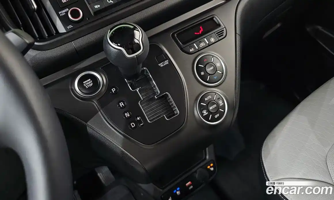 Kia Ray 2023 1.0 Автомат в Москве № 1142988, фото 9