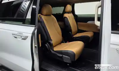Kia Canival 2023 3.5 гидро в Москве № 1143015, миниатюра 12