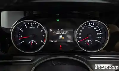Kia Canival 2023 3.5 гидро в Москве № 1143015, миниатюра 8
