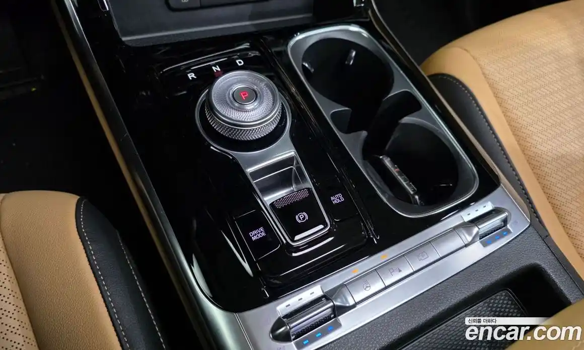Kia Canival 2023 3.5 гидро в Москве № 1143015, фото 9