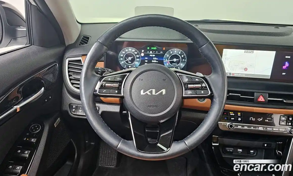 Kia Seltos 2024 1.6 Автомат в Москве № 1143119, фото 13