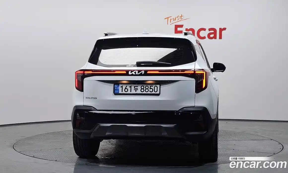 Kia Seltos 2024 1.6 Автомат в Москве № 1143119, фото 4