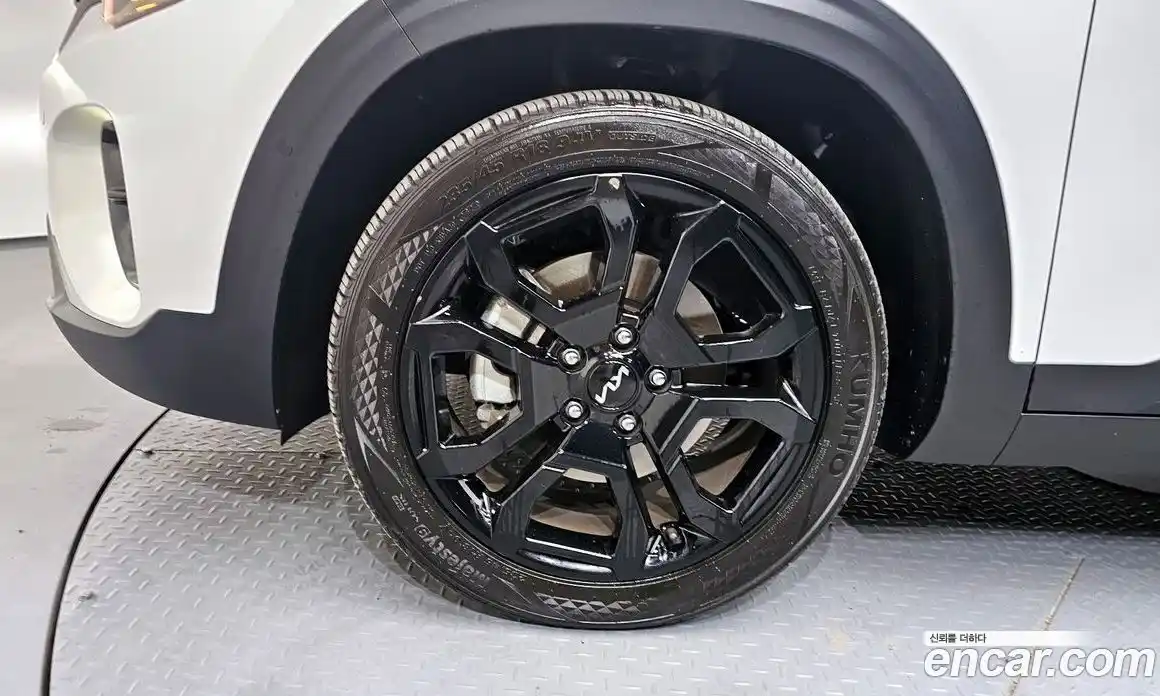 Kia Seltos 2024 1.6 Автомат в Москве № 1143119, фото 5