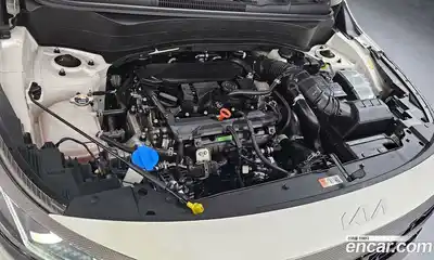 Kia Seltos 2024 1.6 Автомат в Москве № 1143119, миниатюра 6