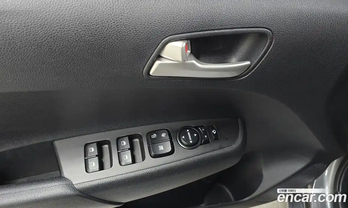 Kia Morning 2021 1.0 Автомат в Москве № 1143192, фото 17