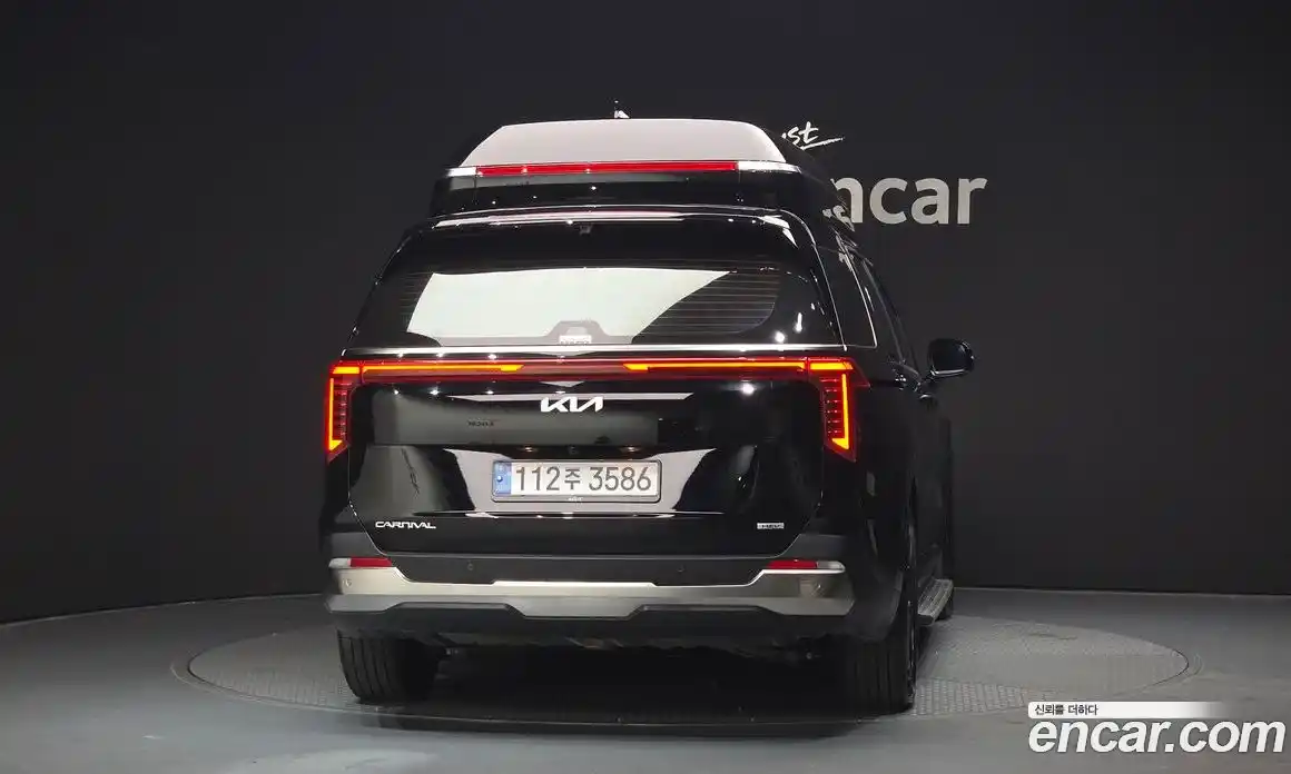 Kia Canival 2024 1.6 Автомат в Москве № 1143222, фото 4