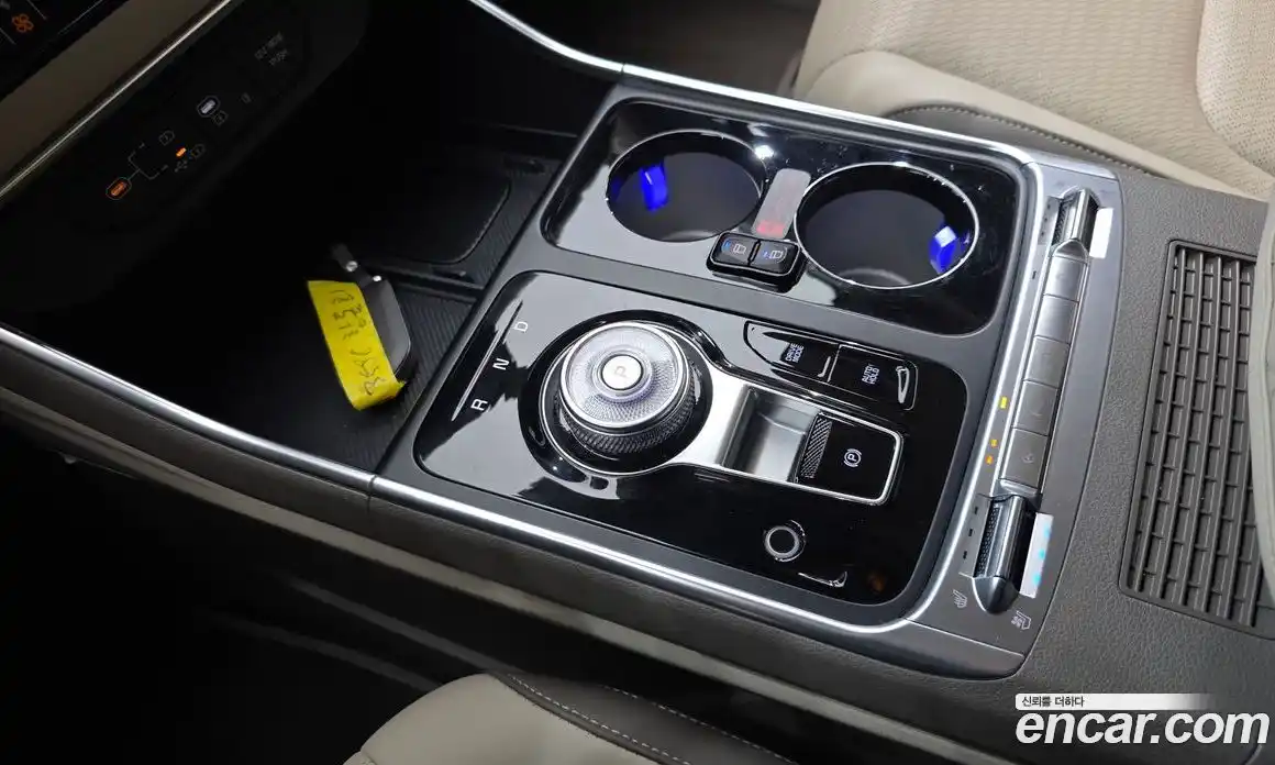 Kia Canival 2024 1.6 Автомат в Москве № 1143222, фото 9