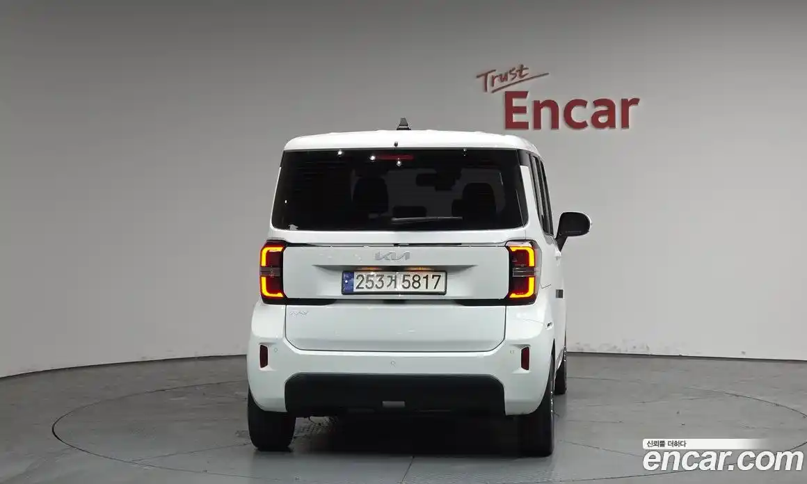 Kia Ray 2023 1.0 Автомат в Москве № 1143336, фото 3