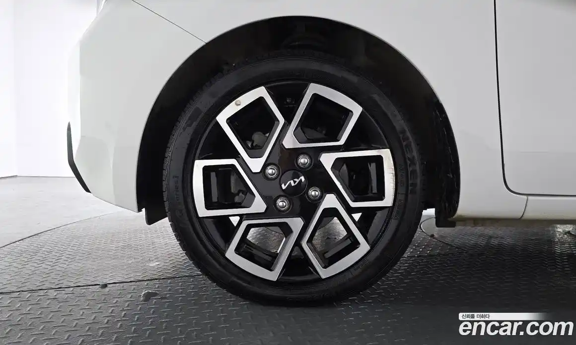 Kia Ray 2023 1.0 Автомат в Москве № 1143336, фото 4