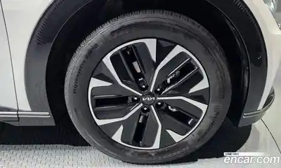 Kia EV6 2023 0.1 Автомат в Москве № 1143442, миниатюра 5