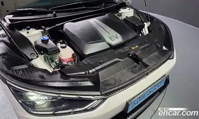 Kia EV6 2023 0.1 Автомат в Москве № 1143442, миниатюра 6