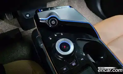 Kia EV6 2023 0.1 Автомат в Москве № 1143442, миниатюра 9