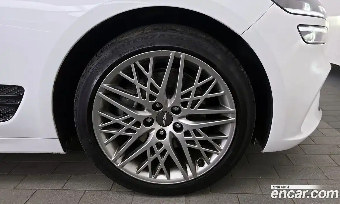 Genesis G70 2022 2.0 Автомат в Москве № 1143561, фото 5