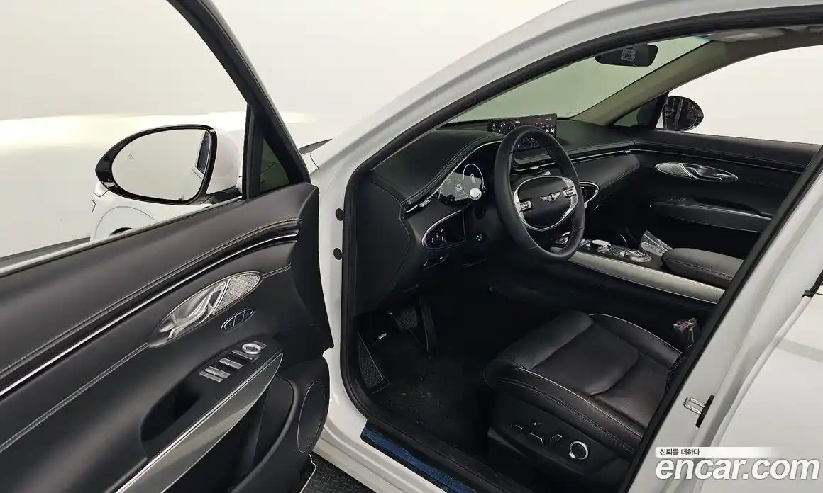 Genesis GV70 2023 2.5 Автомат в Москве № 1143577, фото 11