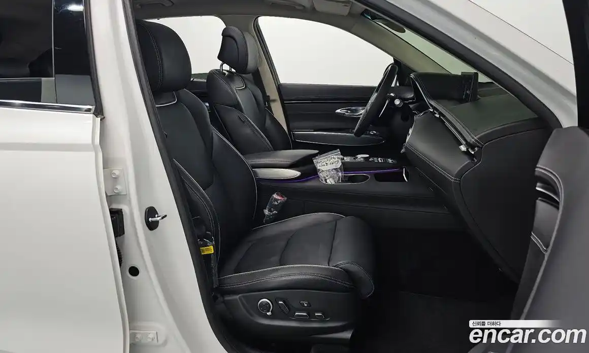 Genesis GV70 2023 2.5 Автомат в Москве № 1143577, фото 10