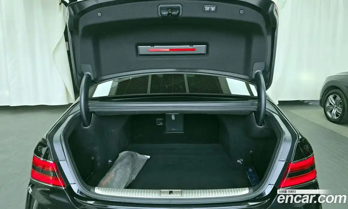 Genesis G90 2019 3.8 Автомат в Москве № 1143759, фото 20