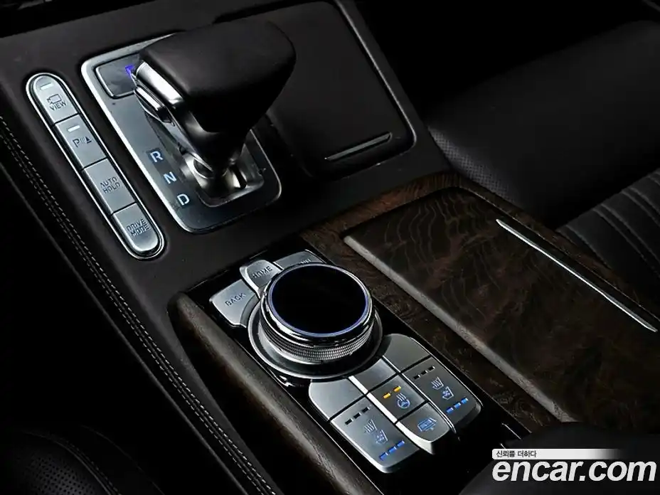 Genesis G90 2019 5.0 Автомат в Москве № 1143822, фото 17