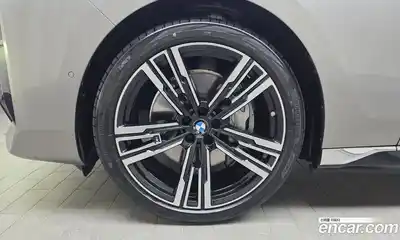 BMW i7 2025 0.3 гидро в Москве № 1143900, миниатюра 5