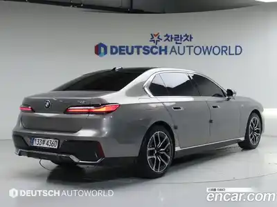 BMW 7-Series 2023 3.0 Автомат в Москве № 1144714, миниатюра 2