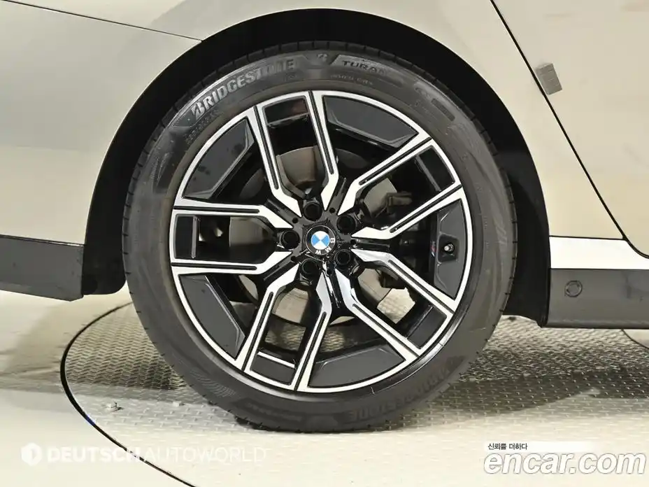 BMW 7-Series 2023 3.0 Автомат в Москве № 1144714, фото 5