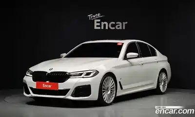 BMW 5-Series, 2022
