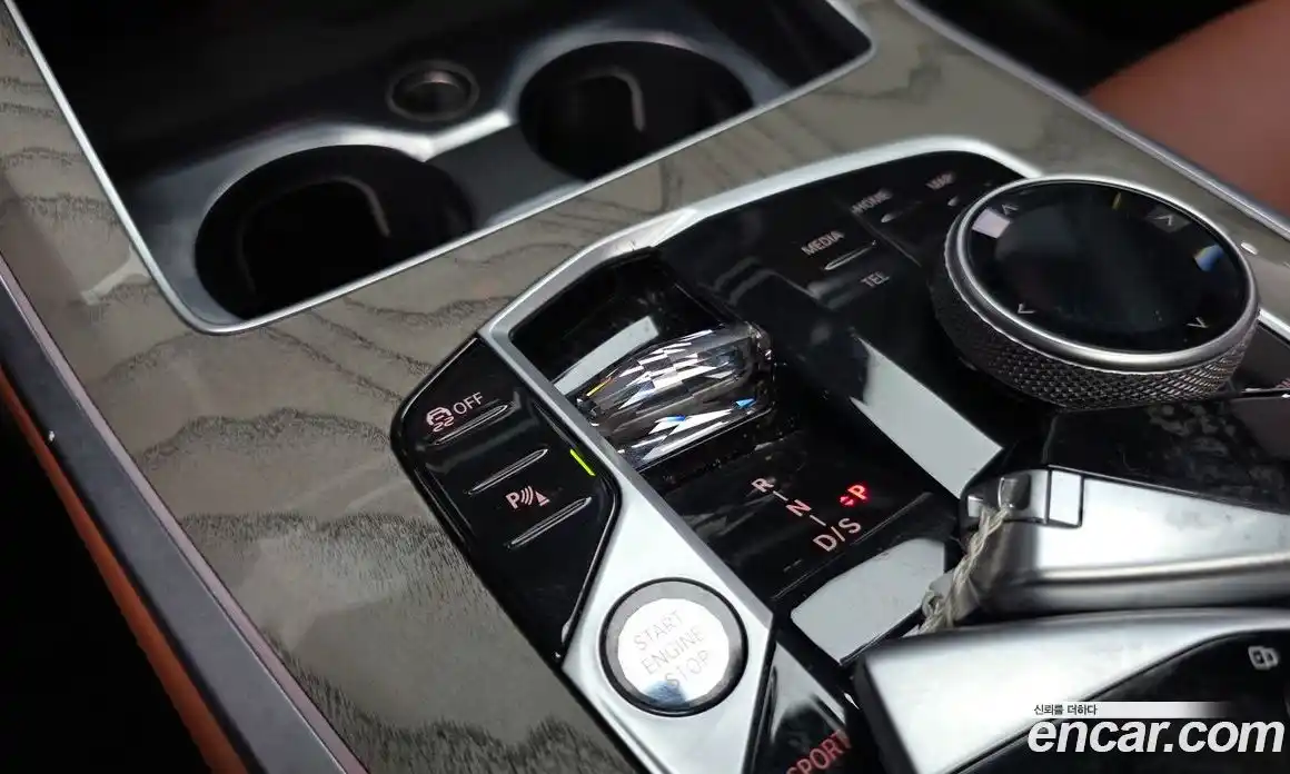 BMW X7 2023 3.0 гидро в Москве № 1146235, фото 9