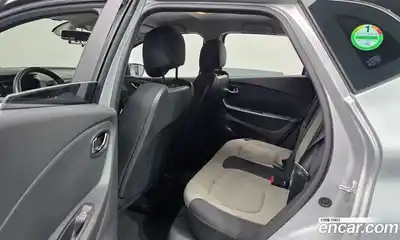 Renault QM3 2014 1.5 Автомат в Москве № 1146352, миниатюра 12