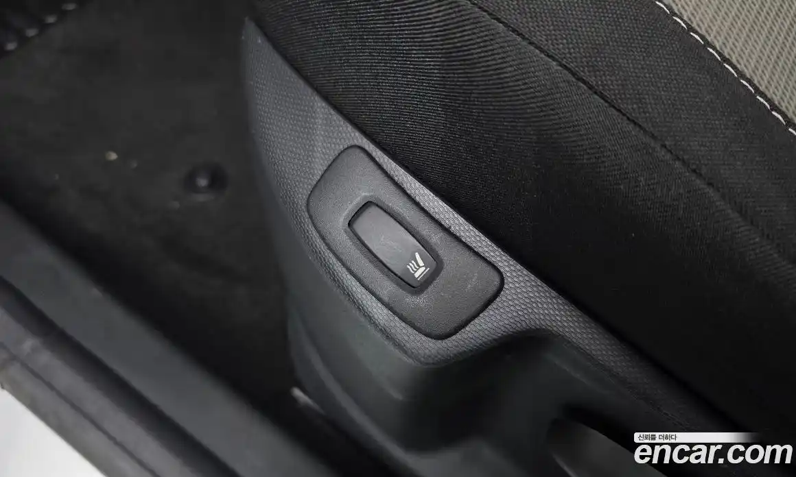 Renault QM3 2014 1.5 Автомат в Москве № 1146352, фото 16