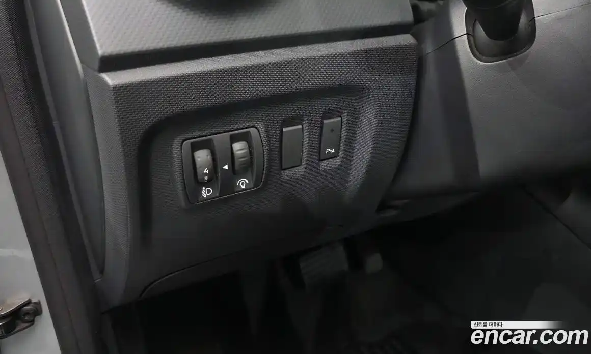 Renault QM3 2014 1.5 Автомат в Москве № 1146352, фото 17