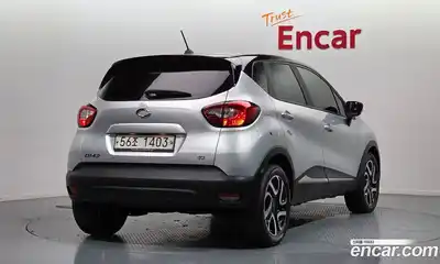 Renault QM3 2014 1.5 Автомат в Москве № 1146352, миниатюра 2